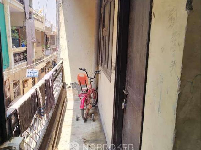 House for sale in South West Delhi, Deri
