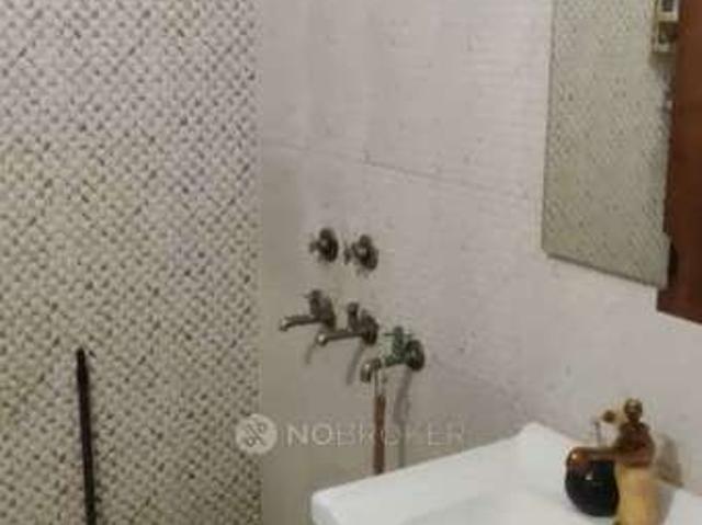 House for sale in Hariana