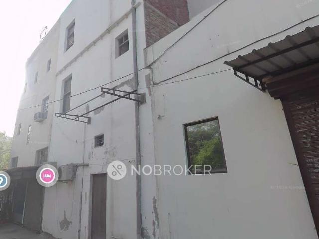 House for sale in Hariana