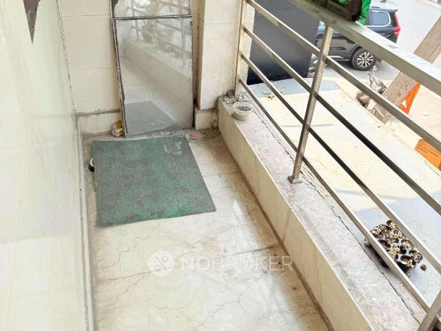 House for sale in North Delhi, Deri