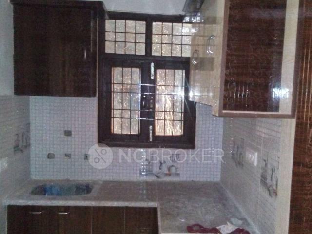 House for sale in North West Delhi, Deri