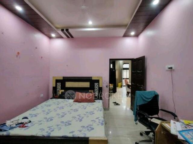 House for sale in Hariana