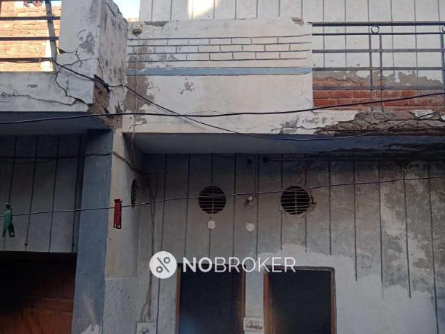 House for sale in Hariana