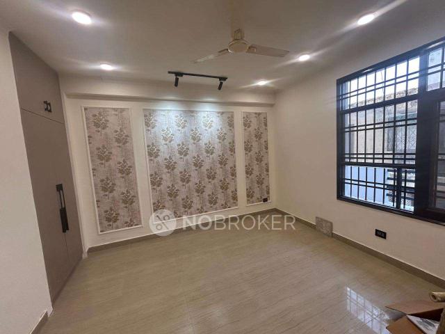 House for sale in Hariana