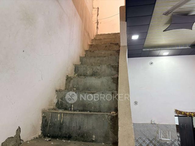 House for sale in Deri