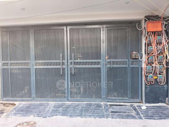 House for sale in West Delhi, Deri