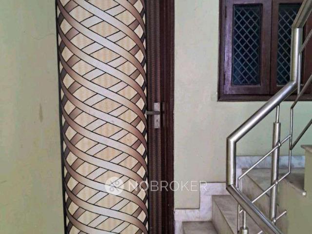 House for sale in Hariana