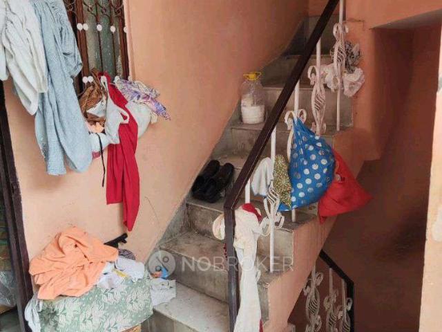 House for sale in West Delhi, Deri