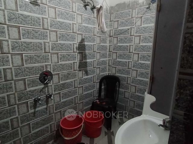 House for sale in South West Delhi, Deri