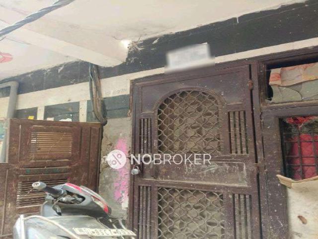 House for sale in Central Delhi, Deri