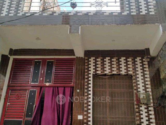 House for sale in Gaur City 2, Gautam Buddha Nagar