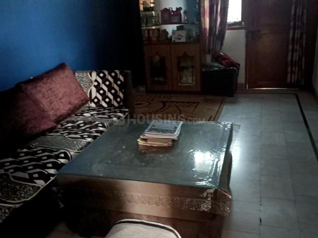 Flat for sale in North Delhi, Deri