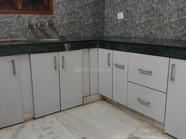 Flat for rent in Deri