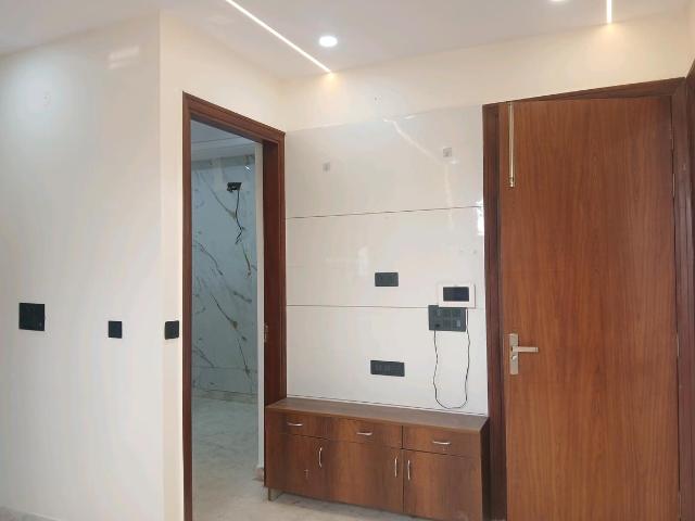Flat for rent in West Delhi, Deri