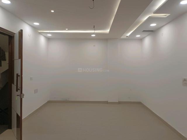 Flat for rent in North West Delhi, Deri