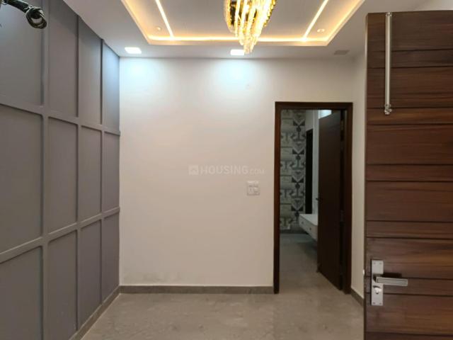 Flat for rent in North West Delhi, Deri