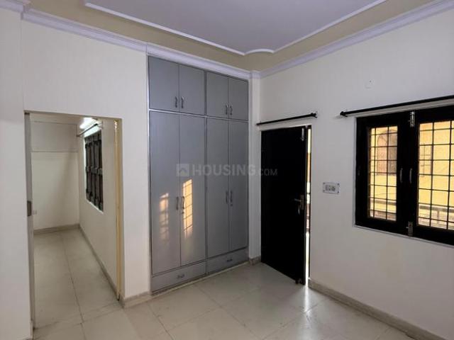 Flat for rent in North West Delhi, Deri