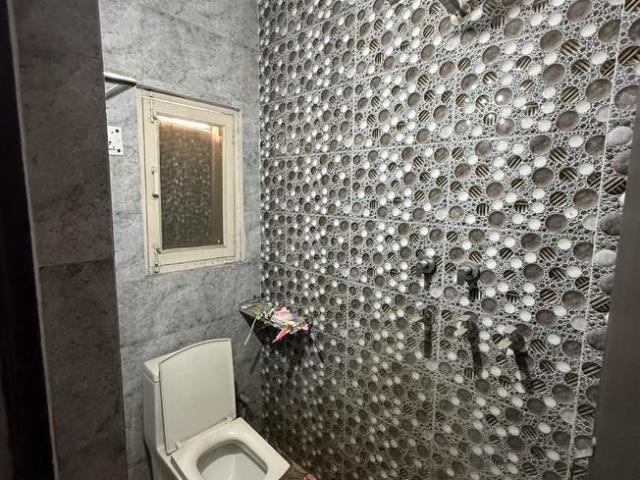 Flat for rent in North West Delhi, Deri