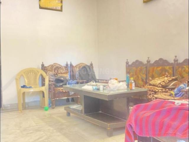 Flat for rent in North West Delhi, Deri