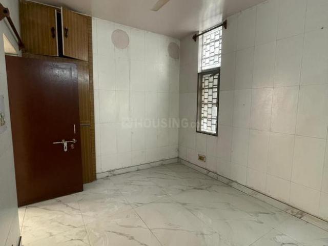 Flat for sale in North West Delhi, Deri