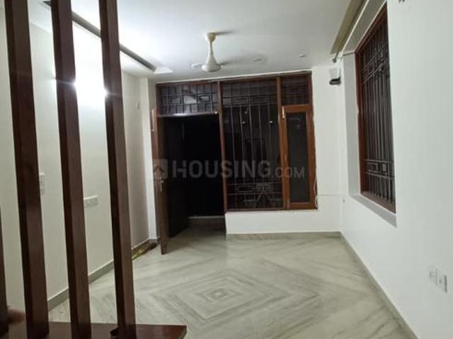 Flat for sale in North West Delhi, Deri