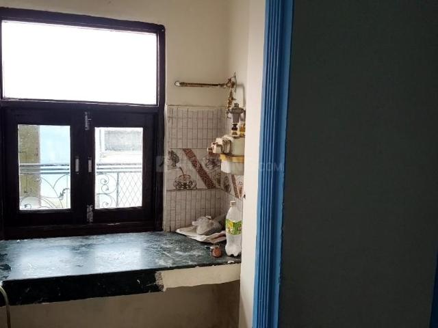 Flat for rent in South Delhi, Deri