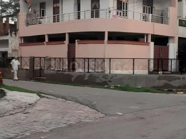 Flat for rent in Kanpur