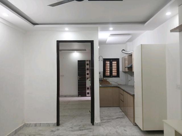 Flat for rent in West Delhi, Deri