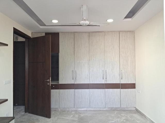 Flat for rent in West Delhi, Deri