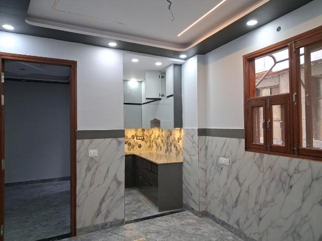 Flat for rent in West Delhi, Deri