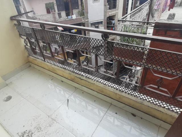 Flat for sale in Baljeet Nagar, Delhi