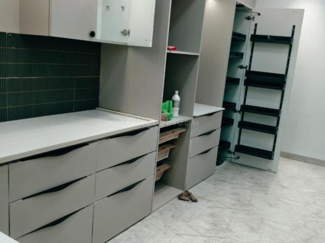 Flat for sale in Madya
