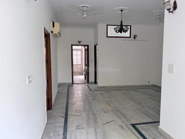 Flat for rent in South West Delhi, Deri