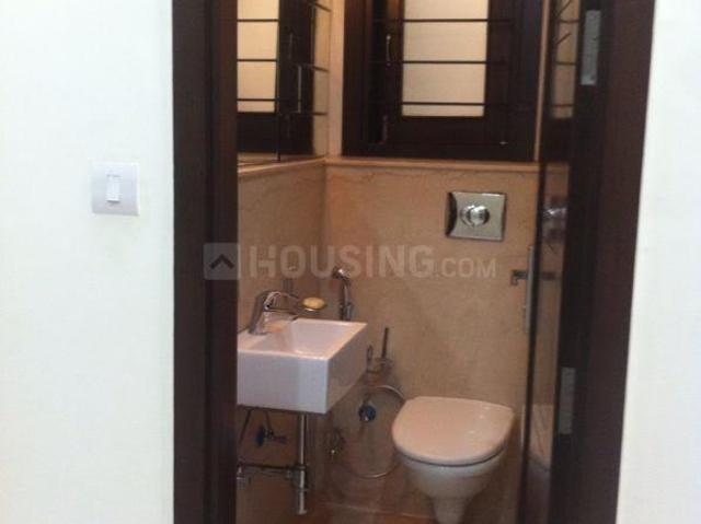 Flat for rent in Deri