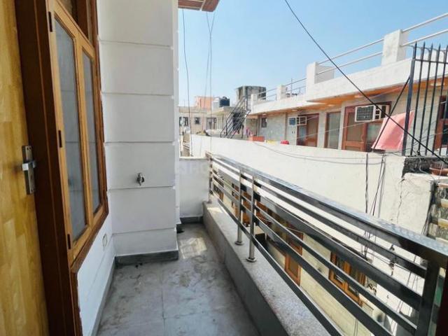 Flat for rent in South Delhi, Deri