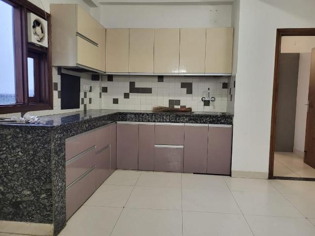 Flat for rent in South Delhi, Deri