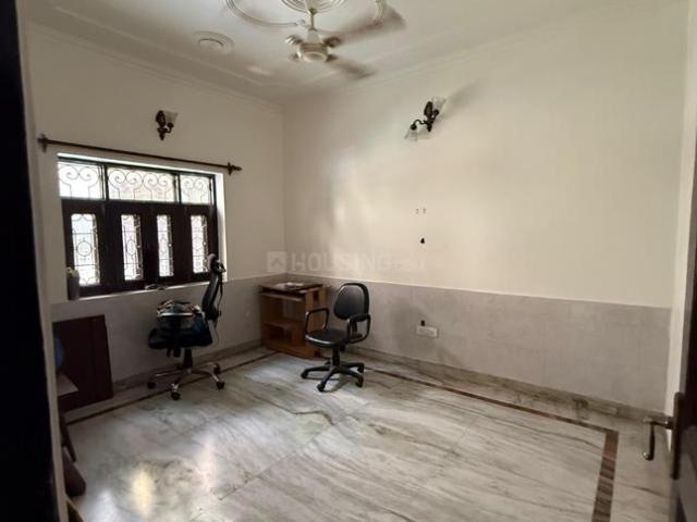 Flat for rent in South Delhi, Deri