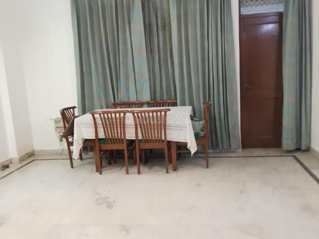 Flat for rent in Deri