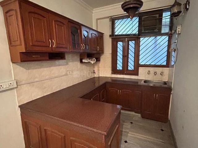 Flat for rent in Deri