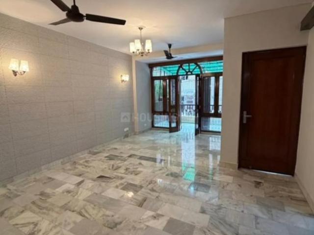 Flat for rent in Deri