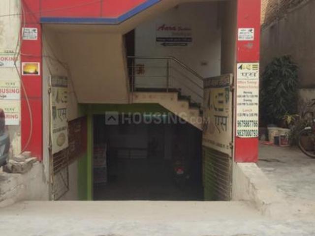Flat for rent in Agra