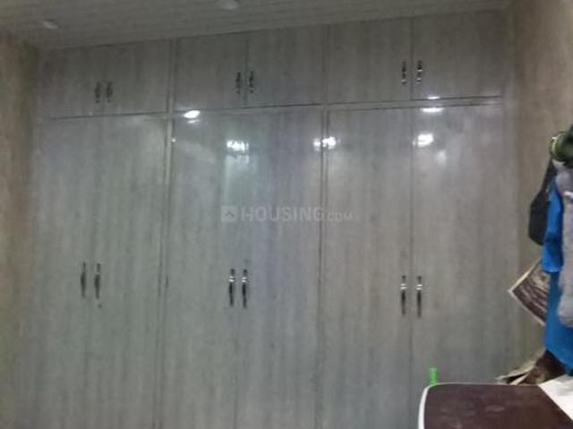 Flat for sale in South West Delhi, Deri