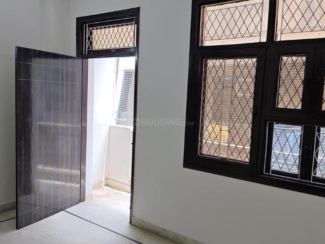 Flat for sale in South West Delhi, Deri
