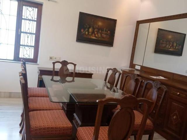 Flat for rent in Deri