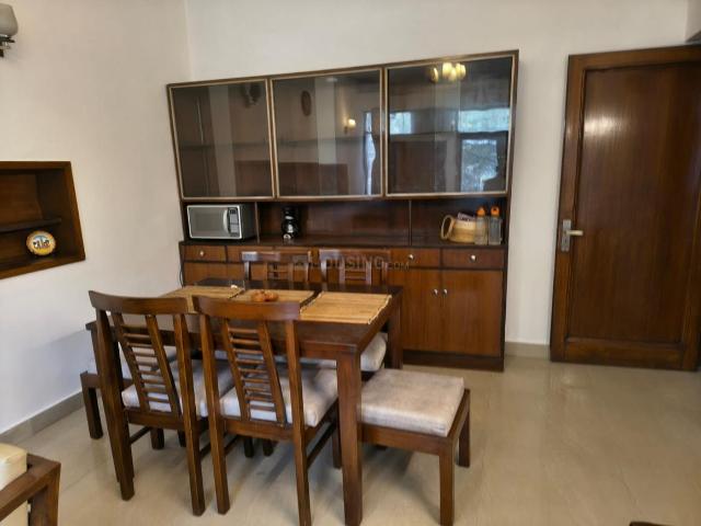 Flat for rent in Deri