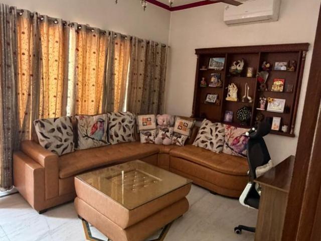 Flat for rent in Deri