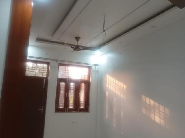 Flat for rent in Noida