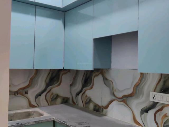 Flat for sale in North East Delhi, Deri