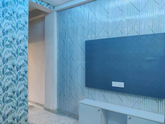 Flat for sale in North East Delhi, Deri