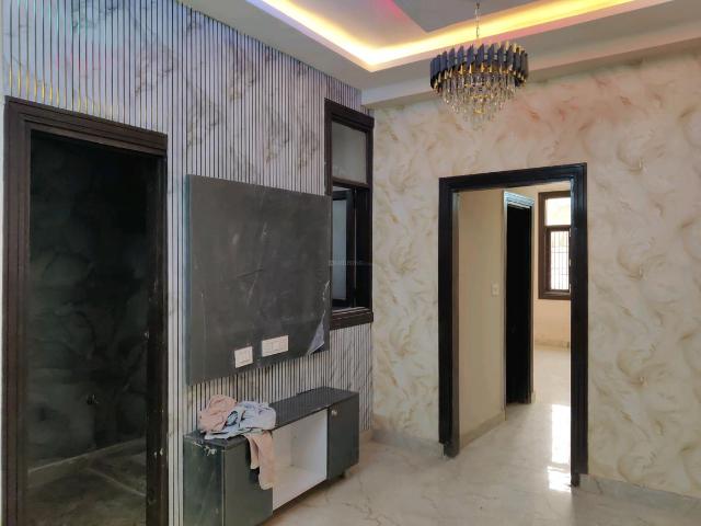 Flat for sale in North East Delhi, Deri
